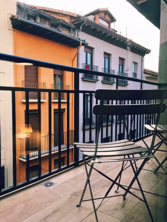 Atico Estafeta Apartment Пампона Екстериор снимка