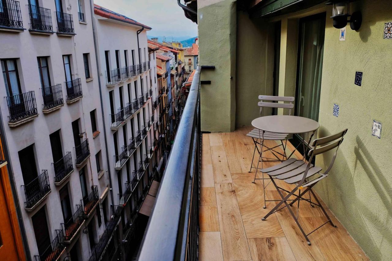 Atico Estafeta Apartment Пампона Екстериор снимка